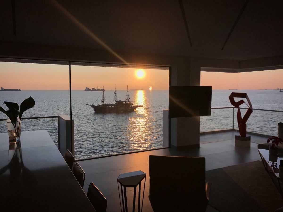 Infinity Sea View Apartment Thessaloniki Buitenkant foto